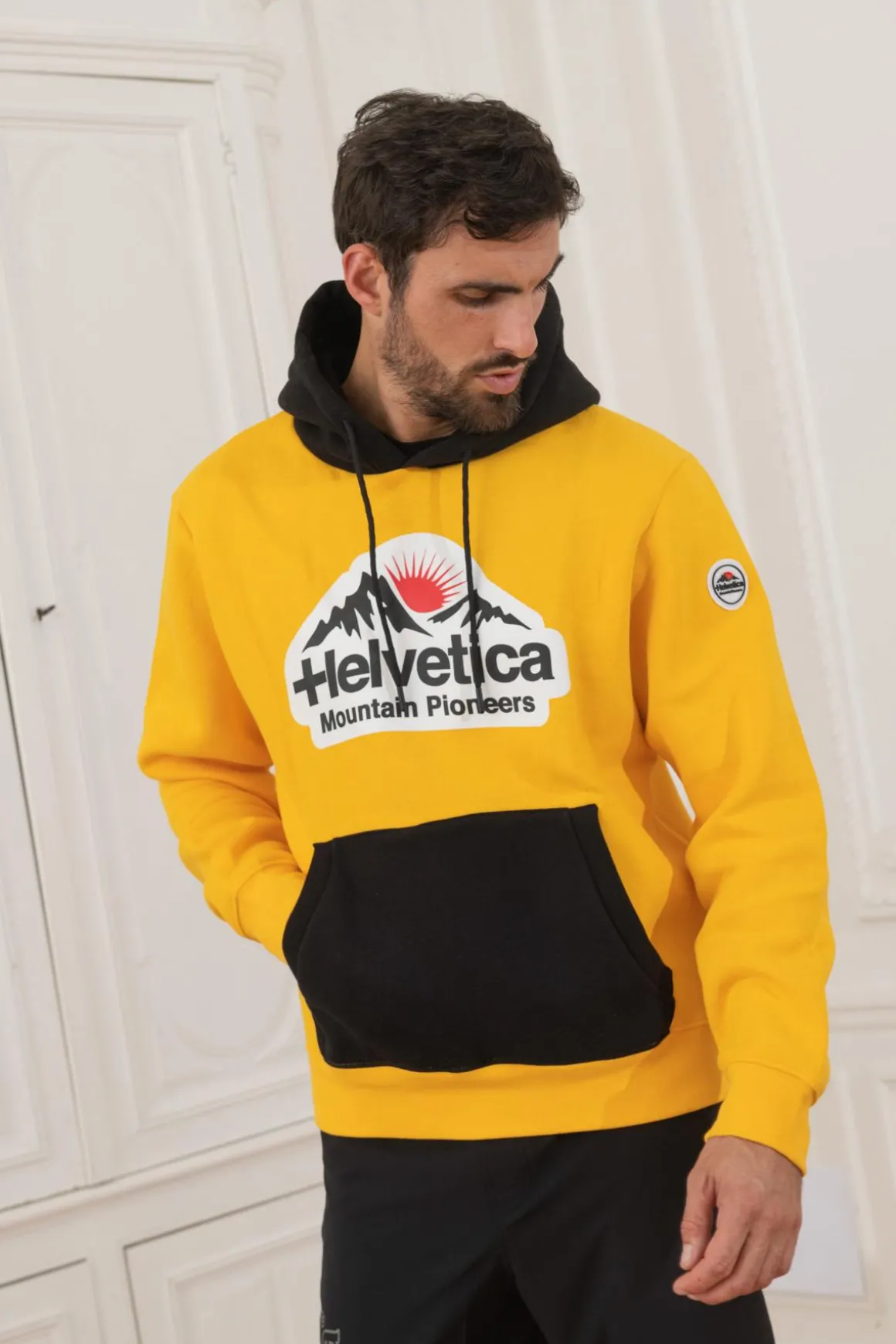 Pull/Sweatshirt Homme Helvetica Mountain Pioneers Wingo Yellow