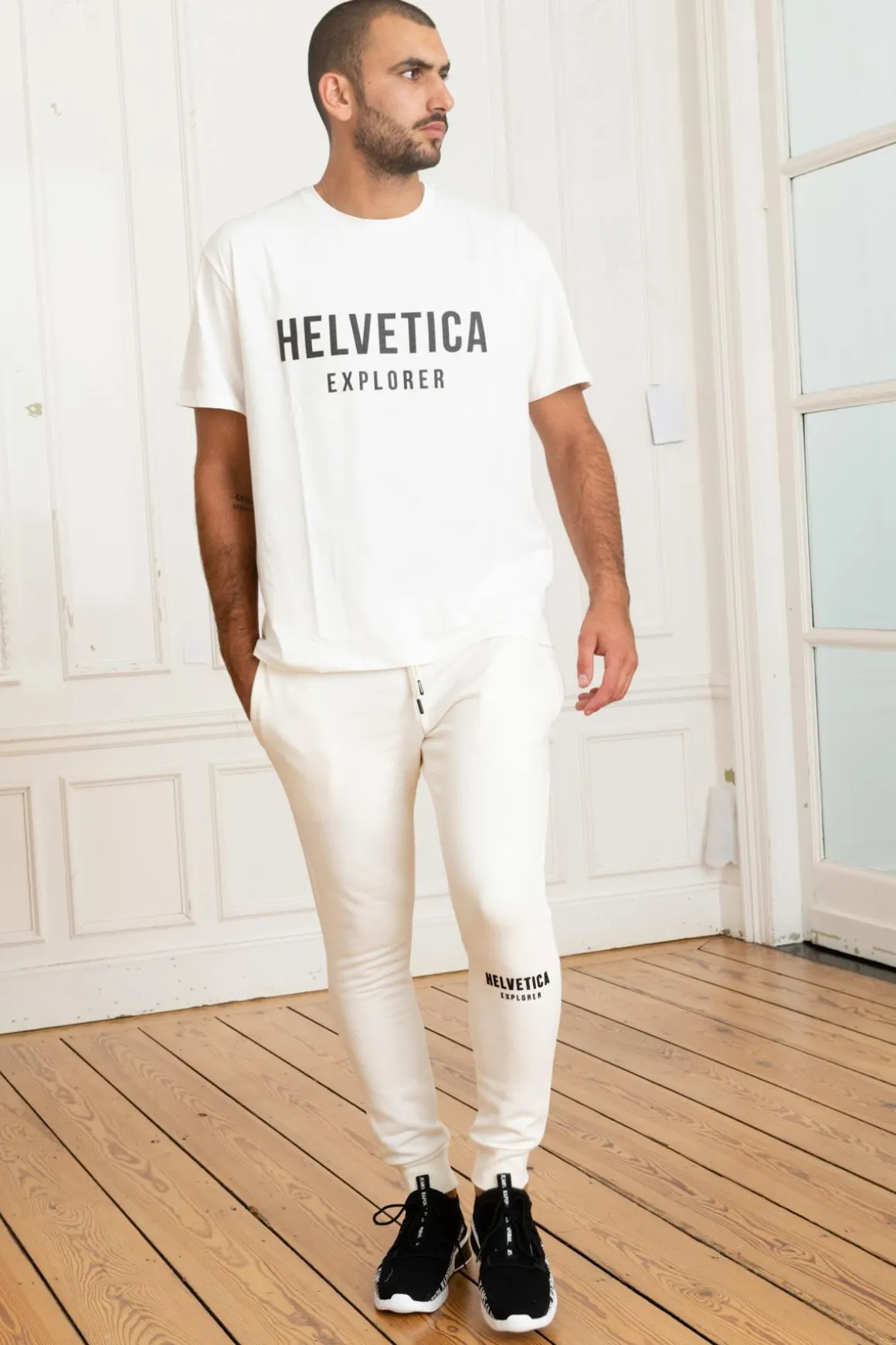 Tee Shirt Homme Helvetica Mountain Pioneers Barwin White