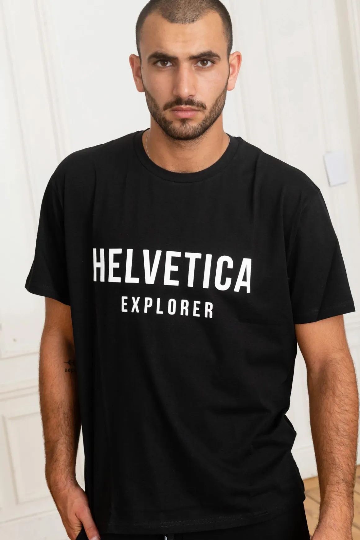 Tee Shirt Homme Helvetica Mountain Pioneers Barwin Black